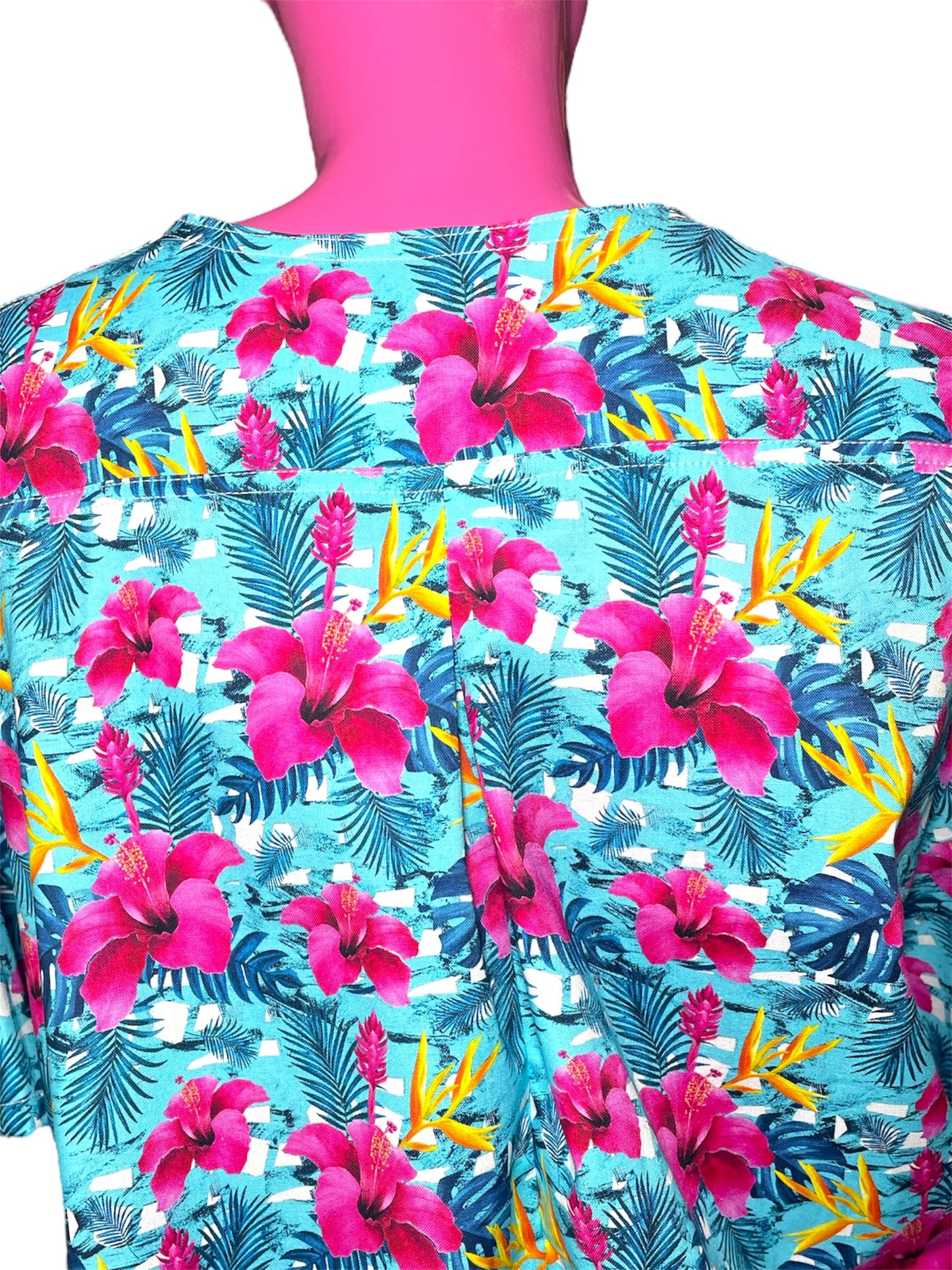 Scrub Top- Pink Hibiscus on Blue